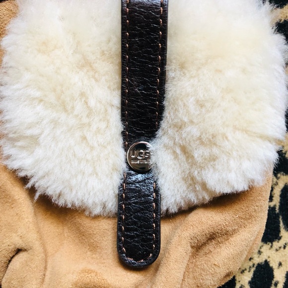UGG Mini Purse. - Picture 2 of 12